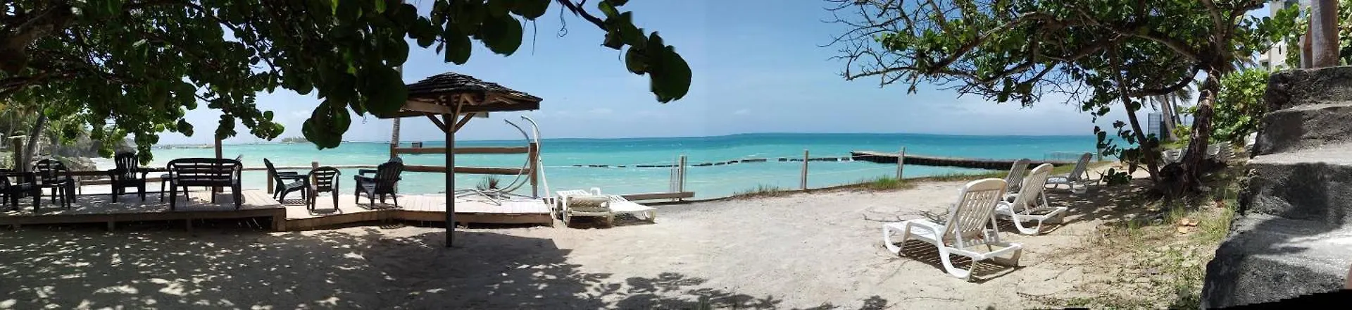 Beau Studio Lumineux Vue Mer Acces Plage Et Piscine Le Gosier  0*, Le Gosier (Grande-Terre)